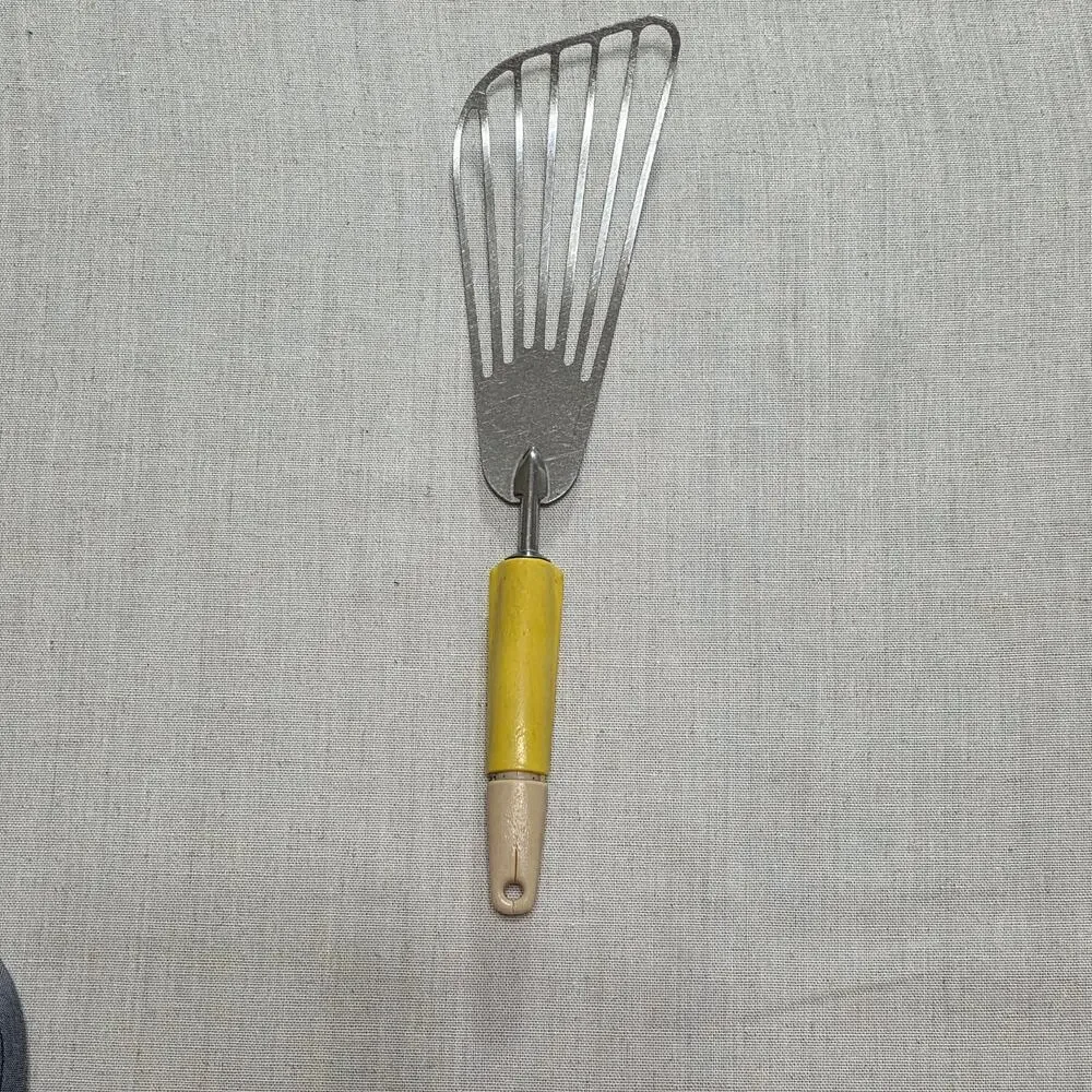 Vintage EKCO A&J Batter Beater Curved To Fit The Bowl USA Wood Handle Spatula